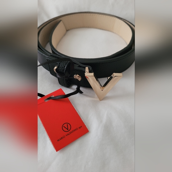 AUTH VALENTINO V  BELT - Picture 1 of 8